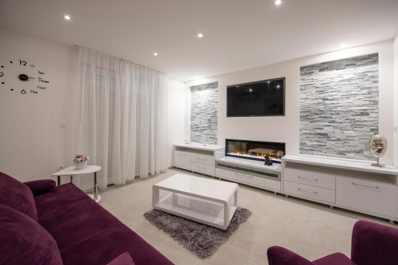 Lions Apartment Split Bagian luar foto
